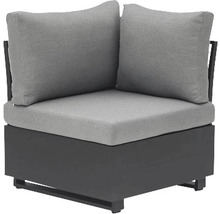 Eckteil einer Gartenlounge mit Kissen