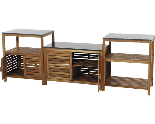 Cuisine d''extérieur en bois avec plans de travail et espace de rangement