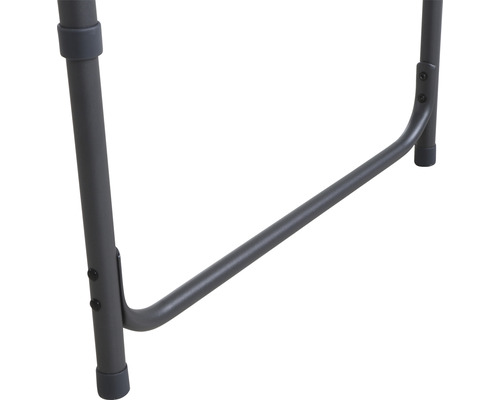 Detailansicht des Metallgestells eines Tisches