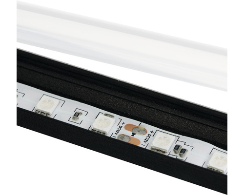 LED-Streifen in schwarzer Halterung mit transparenter Abdeckung
