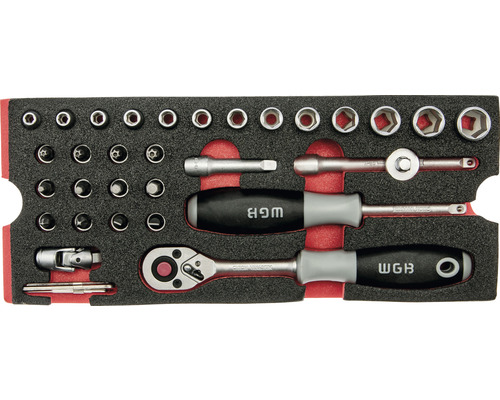 Jeu de clés à douille avec douilles, embouts, cliquet et tournevis dans une boîte