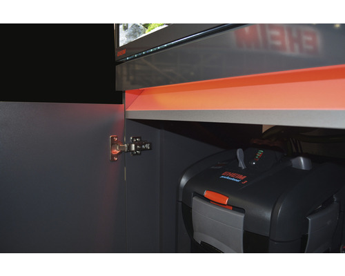 Meuble pour aquarium avec porte ouverte et filtre externe