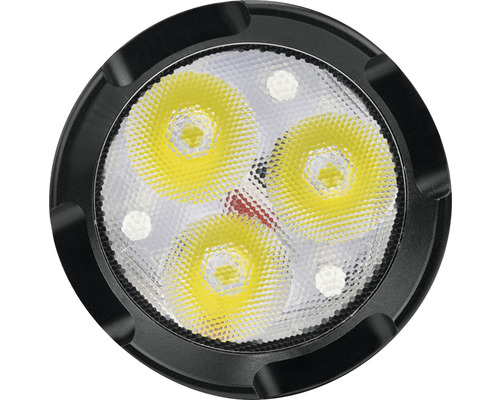 Gros plan d''une lampe de poche LED avec trois diodes électroluminescentes