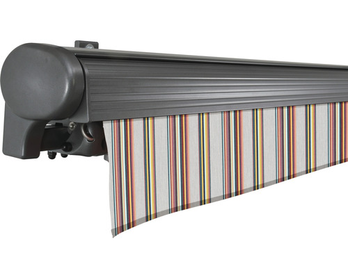 Markise mit gestreiftem Stoff