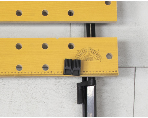 Detailansicht einer Werkbank mit Spannbacken