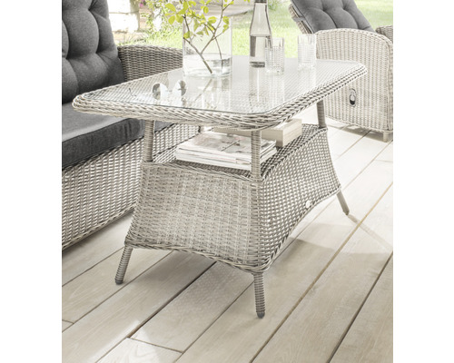 Gartentisch aus Rattan mit Glasplatte und Ablagefläche für den Aussenbereich
