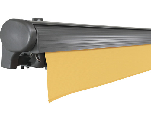 Ausgefahrene Gelenkarmmarkise mit Stoff