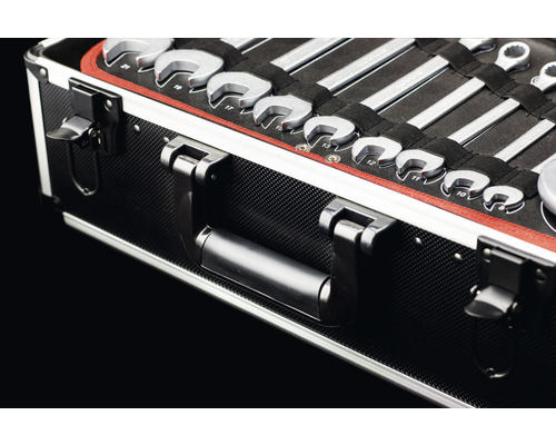 Werkzeugkoffer mit Schraubenschlüsseln