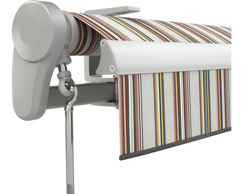 Markise mit Streifenmuster