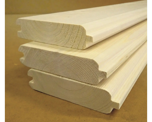 Trois planches de profil en bois