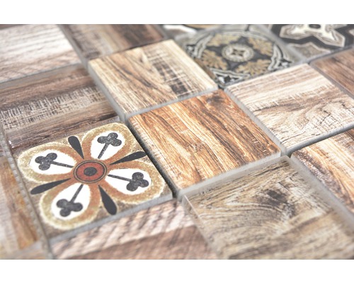 Carreaux de mosaïque avec aspect bois et motif floral
