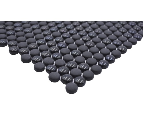 Tapis de carreaux de mosaïque avec des pierres rondes et brillantes