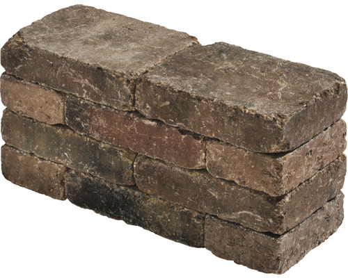 Gestapelte Pflasterklinker für den Aussenbereich