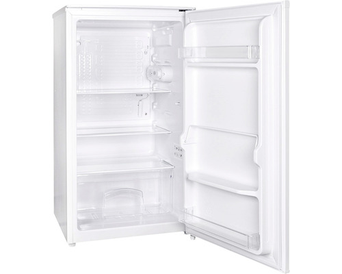 Offener, weisser Kühlschrank mit Regalen