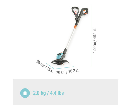 Rasentrimmer mit den Massen 38 Zentimeter mal 26 Zentimeter, einer Länge von 123 Zentimetern und einem Gewicht von 2,0 Kilogramm.