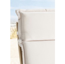 Gros plan d''un coussin de rembourrage pour mobilier de jardin
