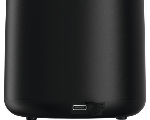 Unteransicht eines schwarzen Geräts mit USB-C-Anschluss