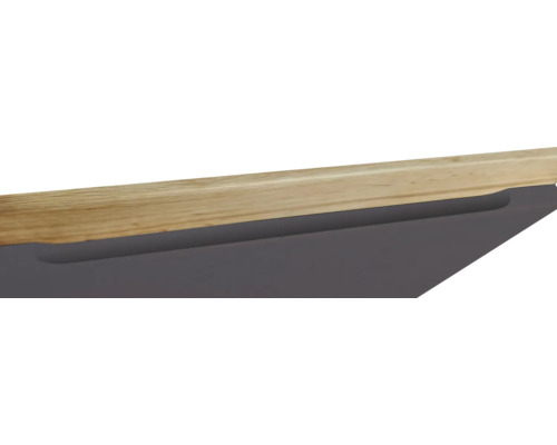 Détail d''un meuble avec surface en bois et poignée creuse