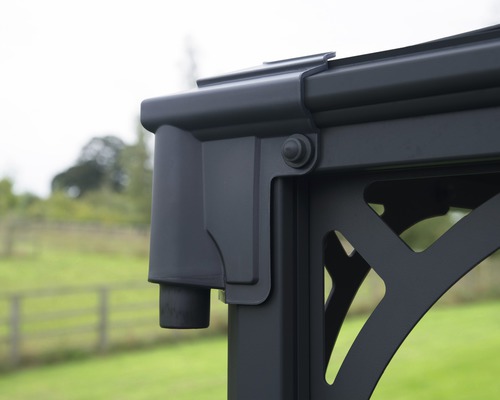 Vue détaillée d''un système de gouttière de pavillon