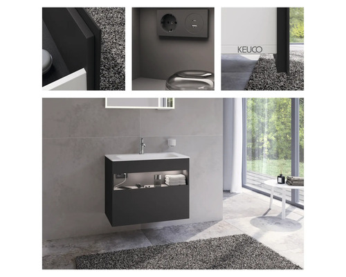 Salle de bains moderne avec meuble sous-vasque gris, lavabo, miroir et étagère avec serviettes