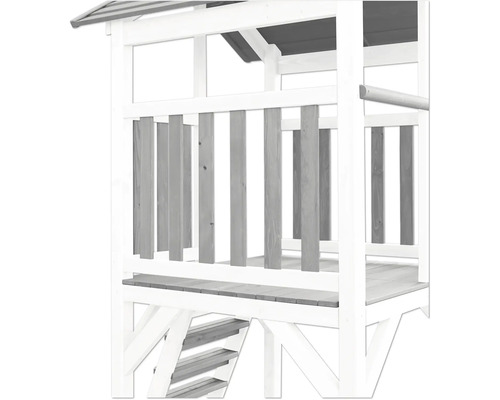 Détail d''une tour de jeux en bois avec escalier et rampe