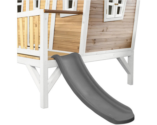 Maisonnette en bois avec toboggan