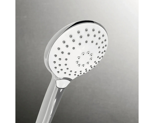 Douchette à main avec plusieurs types de jets pour la salle de bain