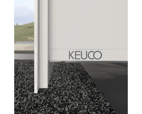 Logo Keuco sur un meuble de salle de bain