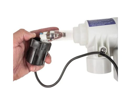 Clarificateur d''eau avec main et lampe UV