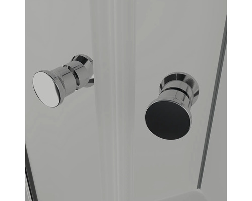 Detailaufnahme von zwei Türknöpfen an einer Duschkabine