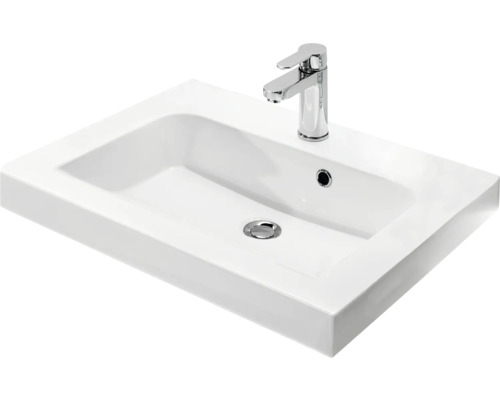 Lavabo en céramique avec robinet pour la salle de bain