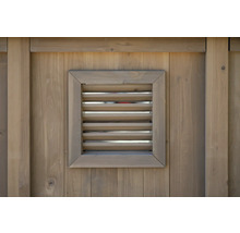 Vue détaillée d''un abri en bois avec grille d''aération