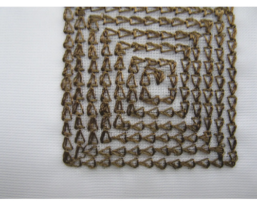 Motif de broderie carré sur tissu