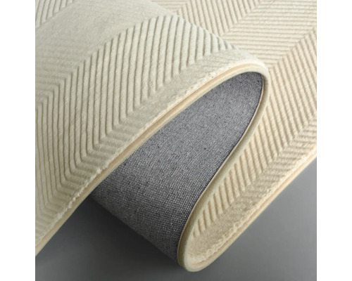 Detailansicht eines Teppichs mit Zickzackmuster