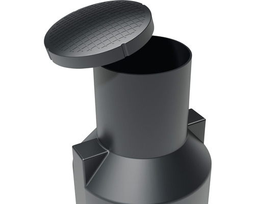 Erdtank mit offenem Deckel