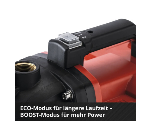 Detailaufnahme einer Gartenpumpe mit Eco- und Boost-Modus