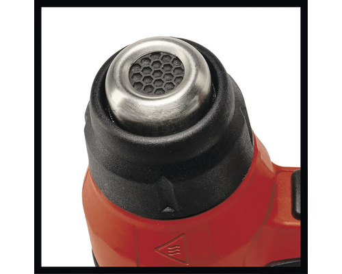 Gros plan d'un pistolet à air chaud avec buse