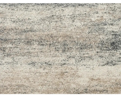 Nahaufnahme einer Betonpflasterplatte mit gestreifter Oberfläche