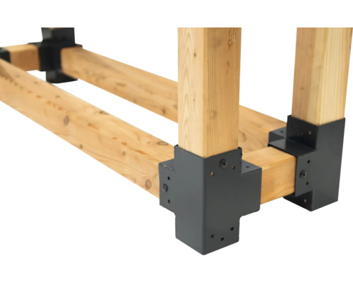 Construction en bois avec raccords d''angle noirs