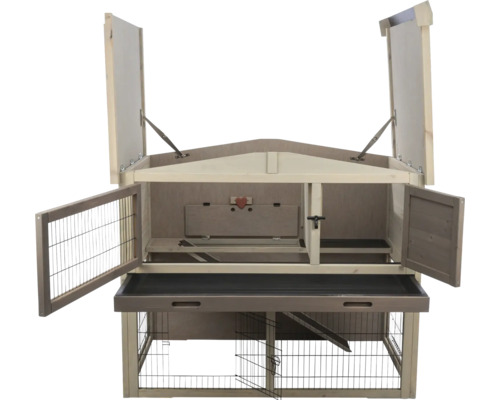 Clapier avec portes et toit ouverts pour un nettoyage et un accès faciles