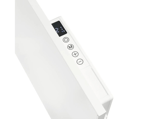 Gros plan d''un panneau chauffant avec affichage numérique et commandes