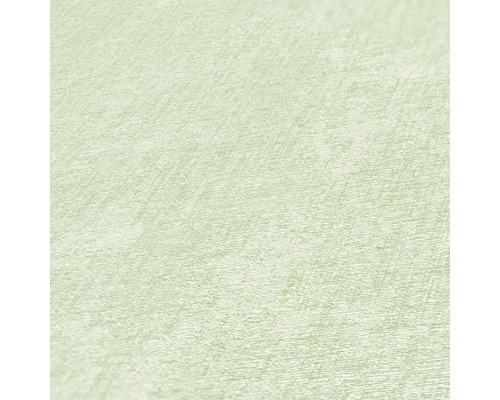 Nahaufnahme einer hellen Vliestapete mit leichter Textur