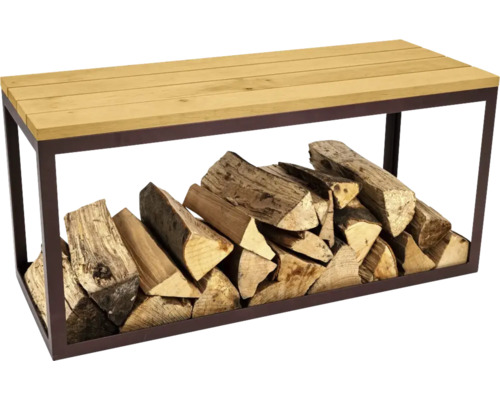 Holzbank mit Metallrahmen und Holzscheiten