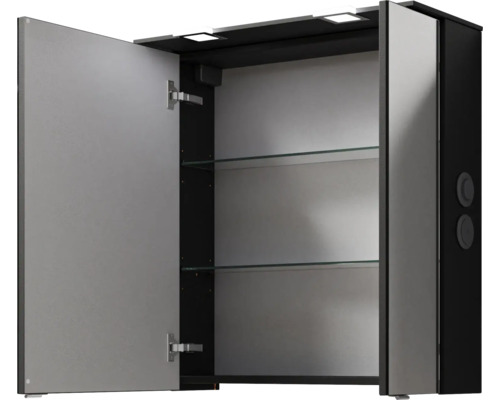 Armoire de toilette ouverte avec étagères en verre