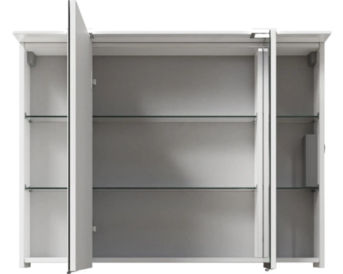 Armoire de toilette ouverte avec plusieurs étagères en verre