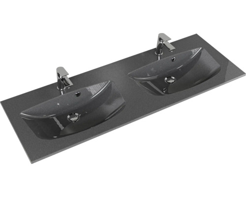 Doppelwaschtisch mit zwei Waschbecken und Armaturen