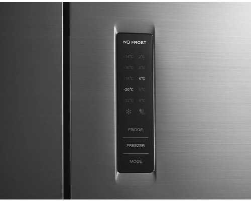 Gros plan du panneau de commande d''un réfrigérateur avec réglages de température et modes