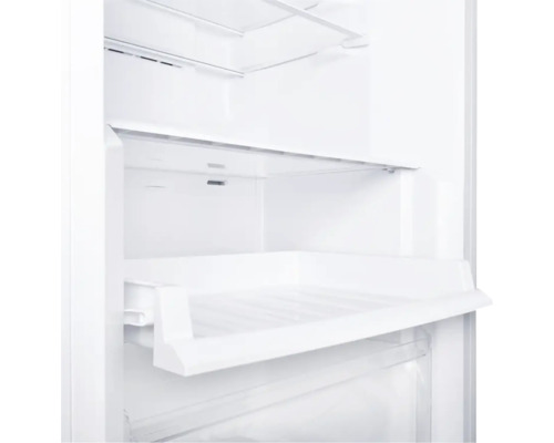 Intérieur d''un réfrigérateur avec compartiments de rangement