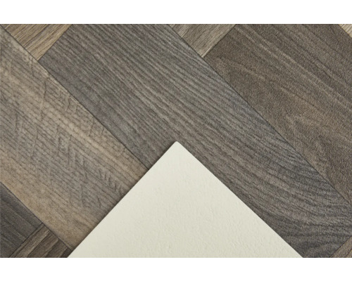 Vinylboden im Fischgrätenmuster mit beiger Unterseite