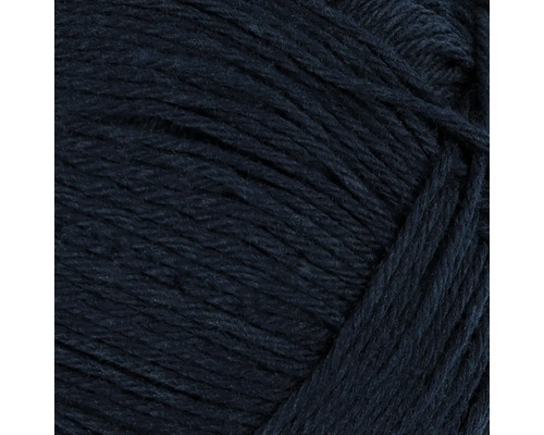 Knäuel aus dunkelblauem Baumwollgarn
